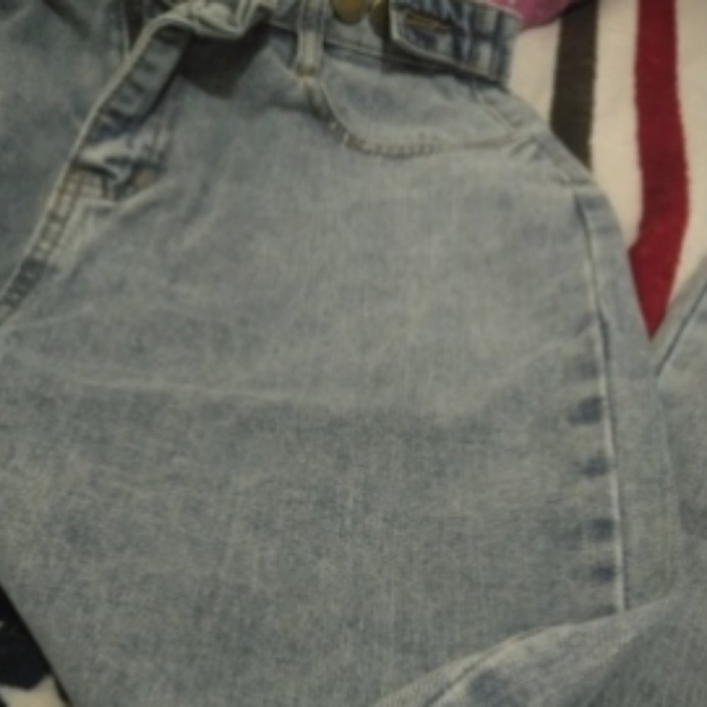 Jeans - Picture 3 of 4